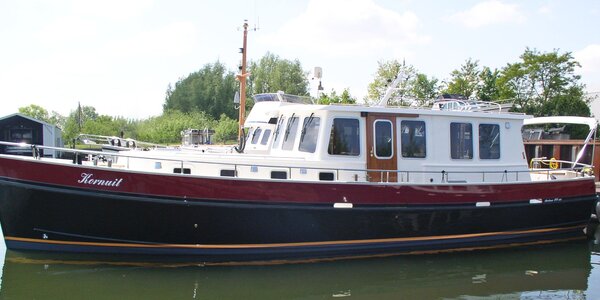 dutch trawler yacht